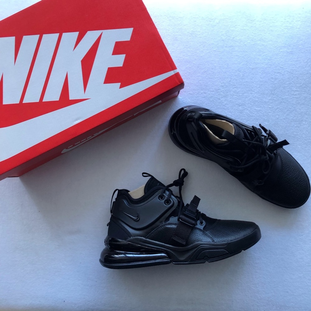 **SOLD** Nike Air Force 270 - Picture 5 of 8